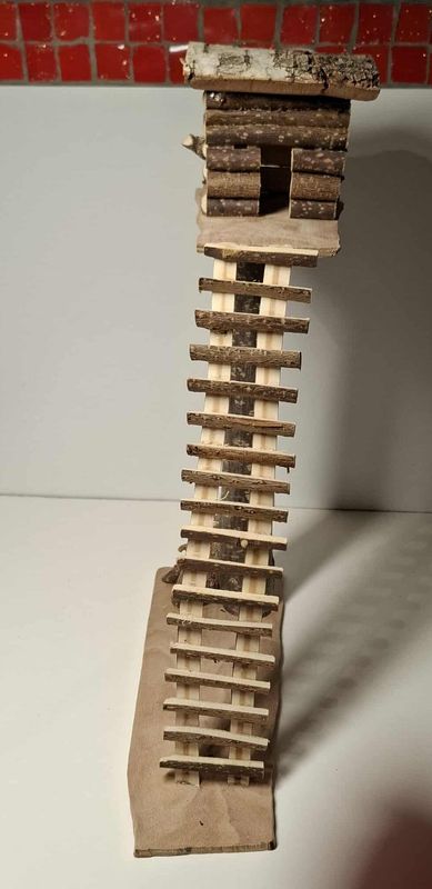 Hohes Miniatur Baumhaus