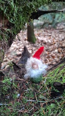 Gefilzter Miniatur Wichtel