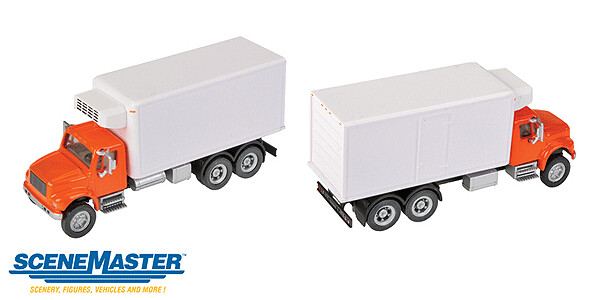 Intl 4900 Dual-Axle Refrigerated Van
