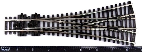 Code 100 Streamline Three-Way Turnout w/Medium Radius -- Electrofrog