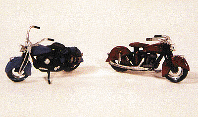 Classic 1947 Motorcycle 2-Pack - Kit -- 1 Stock, 1 w/Saddlebags