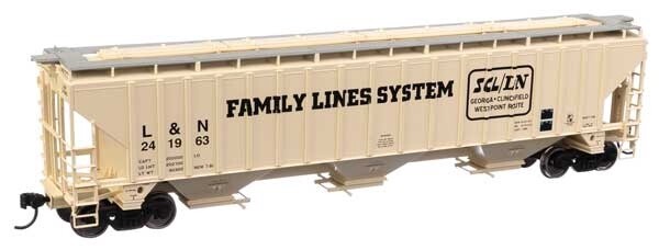 57&#39; Trinity 4750 3-Bay Covered Hopper - Louisville &amp; Nashville #241963