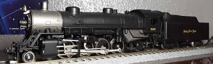 Pre-owned Athearn Genesis Light Mikado #599