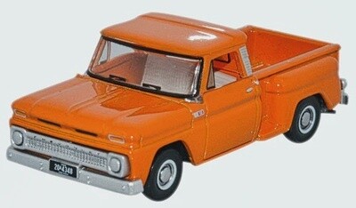 Oxford 1965 Chevrolet Stepside Pickup - Assembled -- Orange