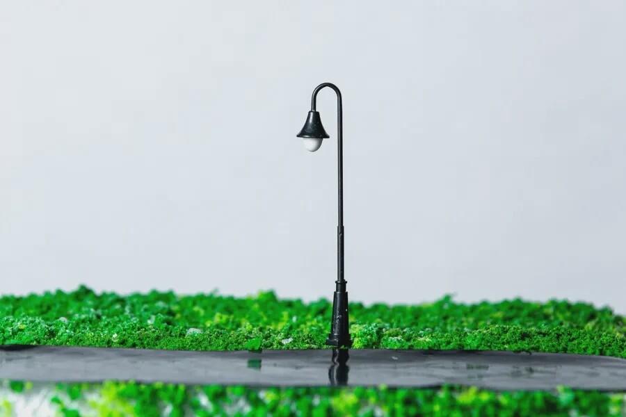 HO GOOSENECK STREET LIGHT
