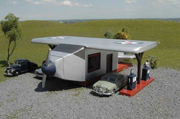 HO AIRPLANE GAS STATION