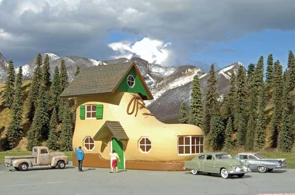 HO SHOE HOUSE BUILDING