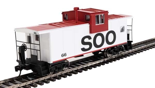 International Extended Wide-Vision Caboose - Soo Line #66