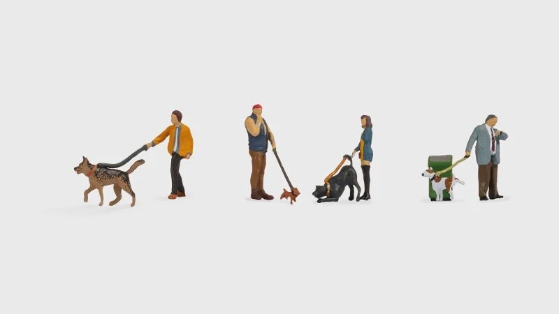 HO PEOPLE W DOGS
