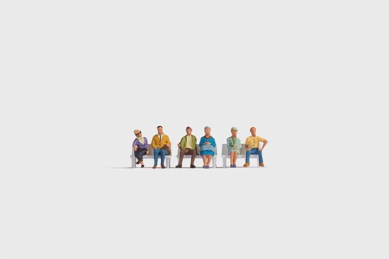 HO Sitting People