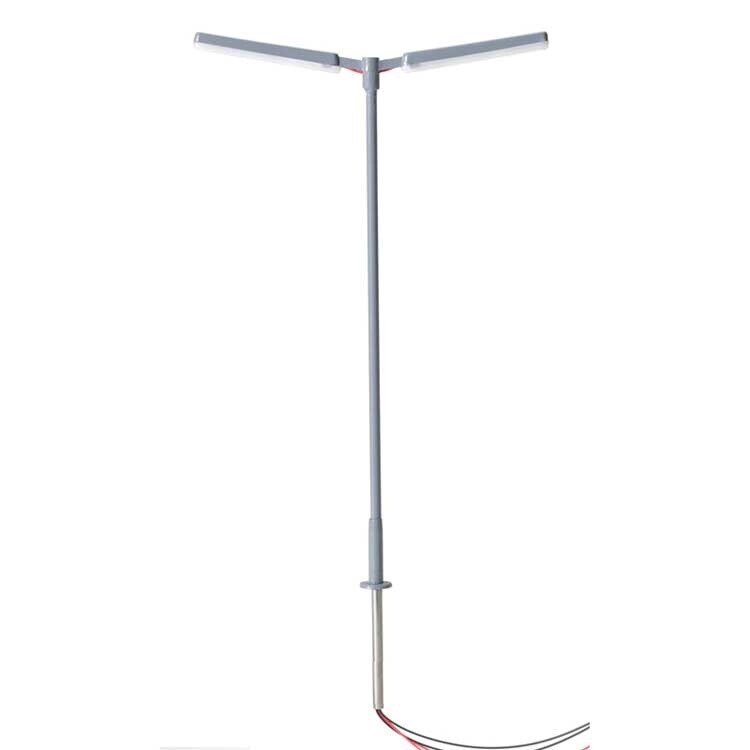 N Scale Double-Arm Parking Lot Light 3-Pack - Cool White LED -- Silver