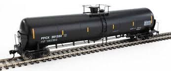 Walthers Proto HO 55ft Trinity Modified 30,145-Gal Tank Car, First Union Wells Fargo Rail Corp PFCX #201333