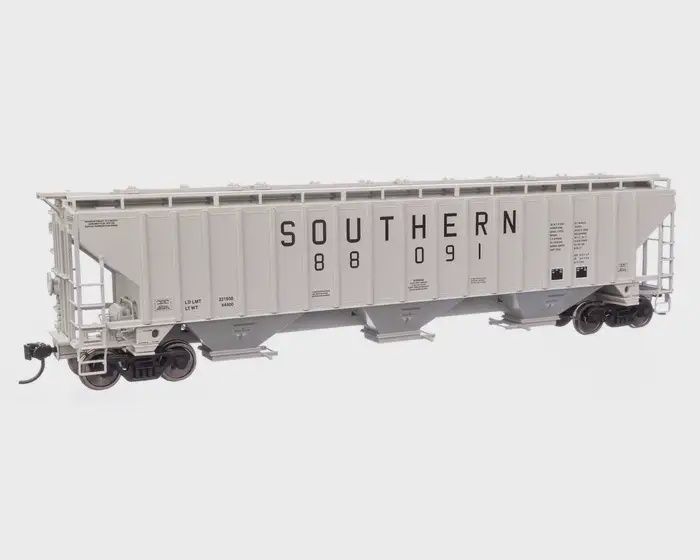 Walthers 57&#39; Trinity 4750 3-Bay Covered Hopper- Ready To Run - Southern #88091