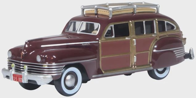 Oxford Diecast Chrysler T &amp; C Woody Wagon 1942 Regal Maroon