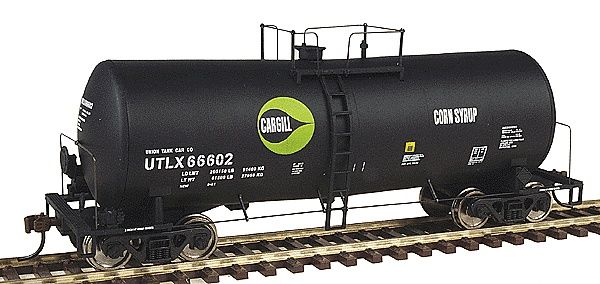 Walthers Gold Line(TM) 16,000 Gallon Funnel-Flow Tank Car - Single Car - Assembled -- Cargill (Old Logo)