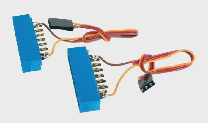 Walthers- Layout Control System -- Edge Connector for Tortoise(TM) Switch Machine w/Tan PC Board pkg(2)