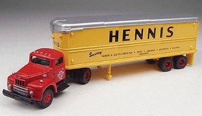 Classic Metal Work- Mini Metals -Hennis IH R-190 Tractor/32&#39; Aerovan Trailer Set