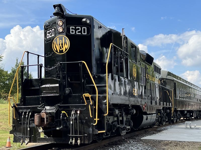 MTH Premier Custom Run Norfolk &amp; Western GP-9 #620 Diesel Engine With Proto-Sound 3.0