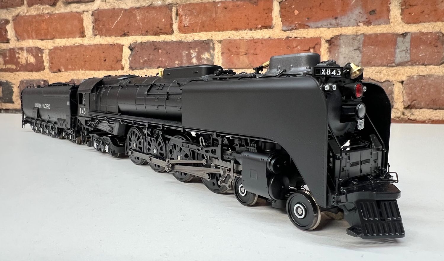 Pre-Owned, Like New Broadway Limited 6641 - Class FEF-3 4-8-4 – Sound and DCC – Paragon4 — Union Pacific #843 (black, graphite)