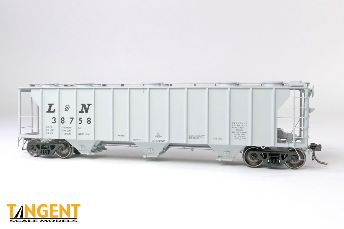 Tangent-Louisville and Nashville (L&amp;N) “Delivery Gray 10-1963” Pullman-Standard PS-2 2929CuFt Covered Hopper, Road Number: 38771