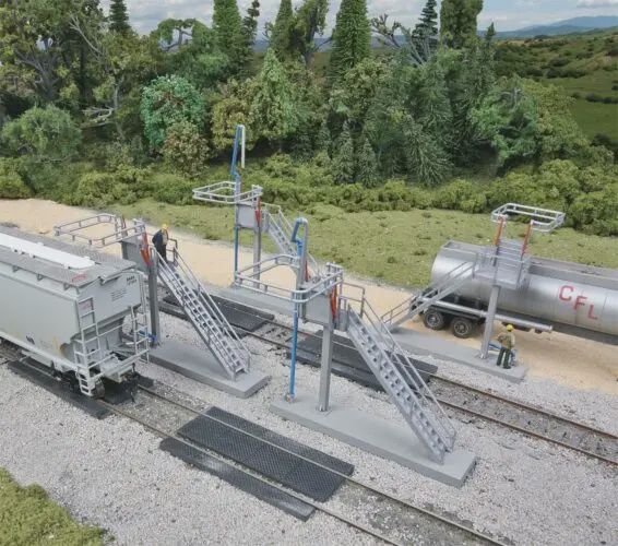 WALTHERS 933-4037 FOUR MODERN LOADING RACKS