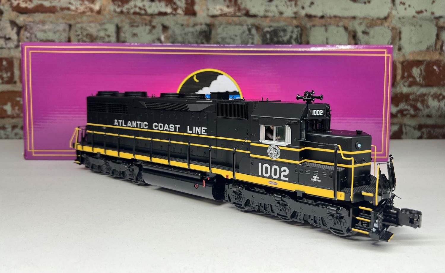 Pre-Owned, Like-New MTH Premier SD-35 Diesel Engine w/Proto-Sound 3.0 (Hi-Rail Wheels) Atlantic Coast Line #1002