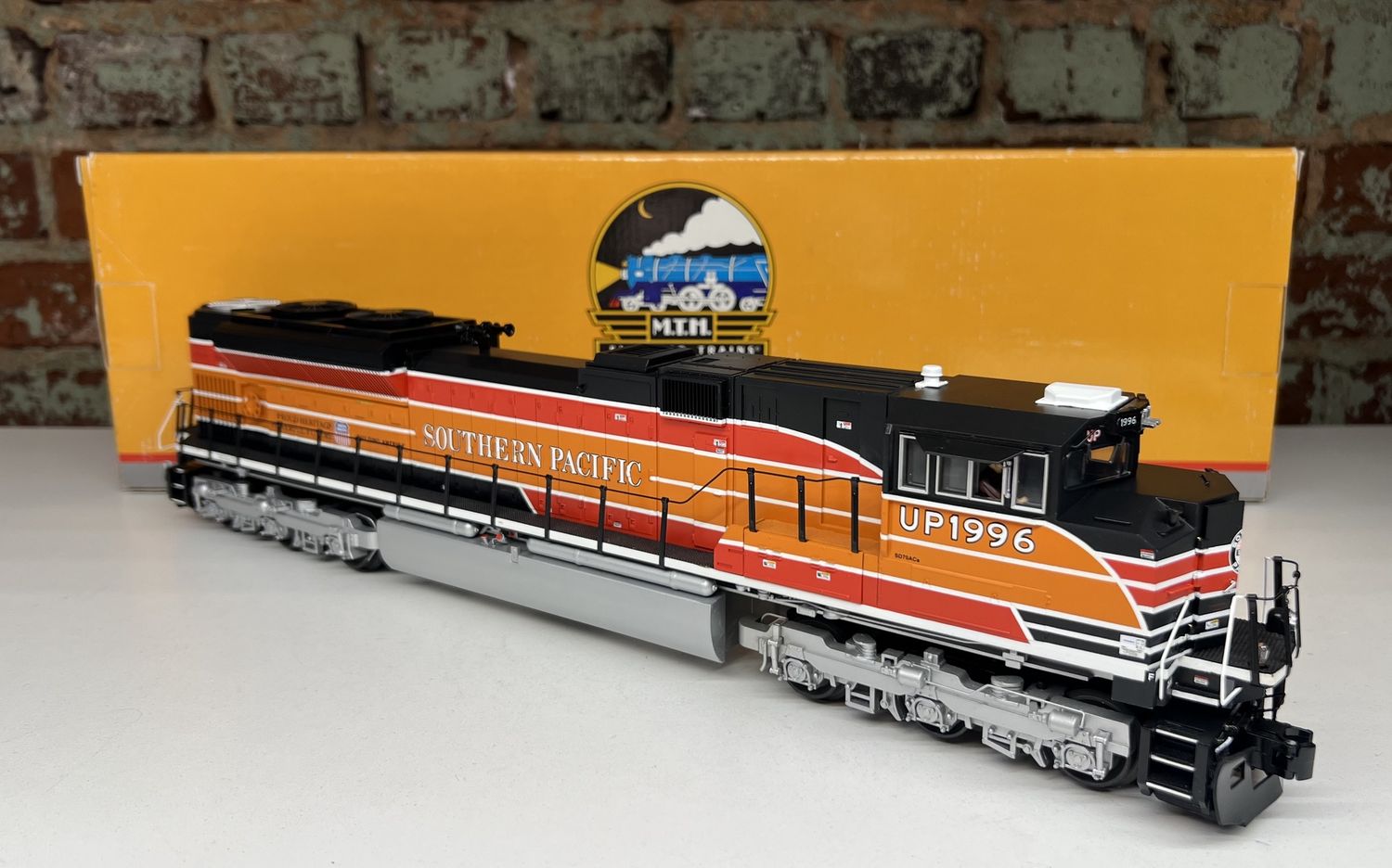 Pre-Owned, Like-New MTH 20-2773-1 - SD70ACe Diesel Engine w/Proto-Soundr 2.0 (Hi-Rail Wheels) - Southern Pacific #1996