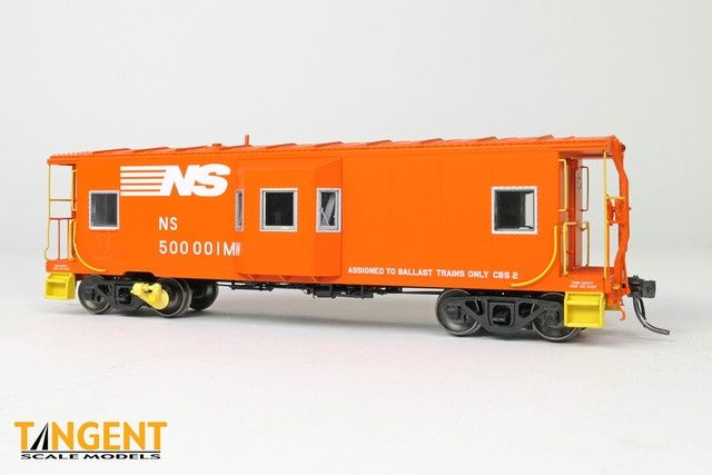 Tangent- “MOW Ballast Train Service 1992” Southern Railway Gantt Manufacturing Company Bay Window Caboose Norfolk Southern (NS), Road Number: 500001MW