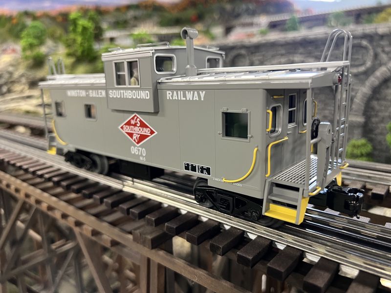 MTH Premier O Scale Winston Salem Southbound Extended Vision Caboose #0670