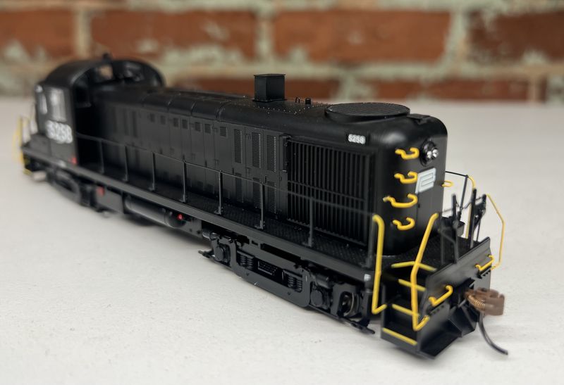 PRE-OWNED ATHEARN ATH96846 PENN CENTRAL RS-3 #5258