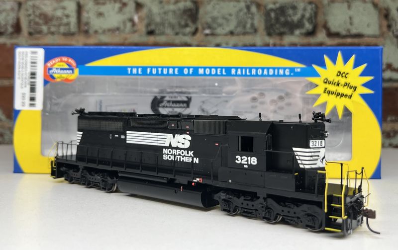 PRE-OWNED ATHEARN 95238 SD40-2 NORFOLK SOUTHERN #3218