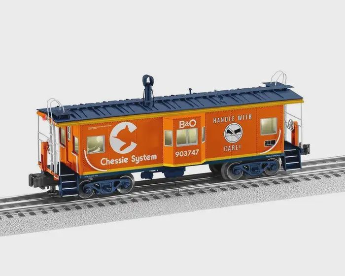 Lionel 2526710 O Chessie Bay Window Caboose #903747