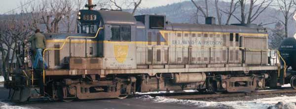 Bowser 25364 - Delaware &amp; Hudson #501 (Lightning Stripe; gray, blue, yellow)