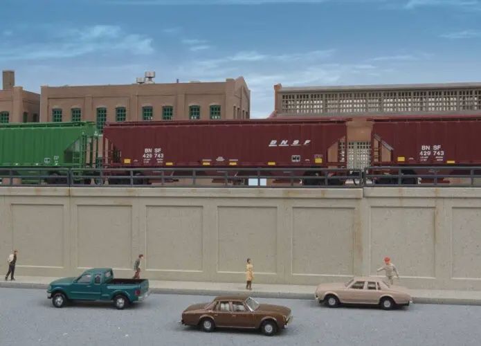Walthers Cornerstone 933-3882 N Urban Retaining Walls -- Kit