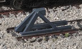Walthers Cornerstone N 933-2605 Track Bumpers Built Ups - Dark Gray - Package of 5
