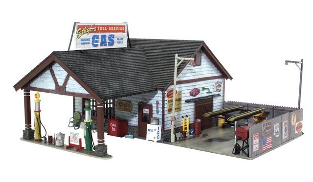 Woodland Scenics BR4935 - Ethyl's Gas &amp; Service - Built &amp; Ready Landmark Structure - N Scale