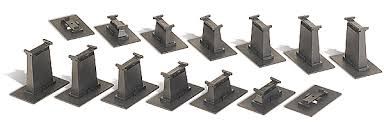 Bachmann Industries Part 44871 E-Z Track Accessories -- 16-Piece Graduated Pier Set