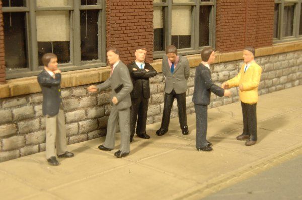 BACHMANN 33162 Businessmen - O Scale