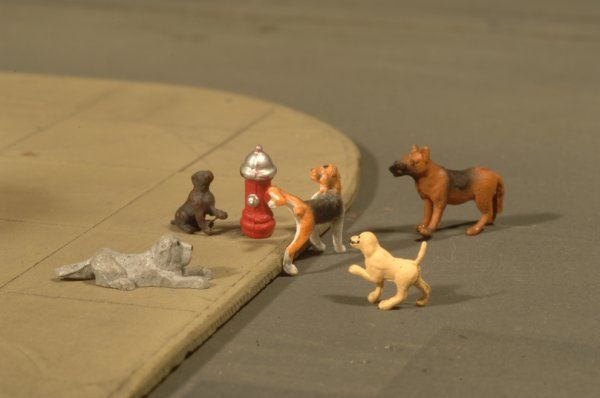 BACHMANN 33158 Dogs with Fire Hydrant - O Scale