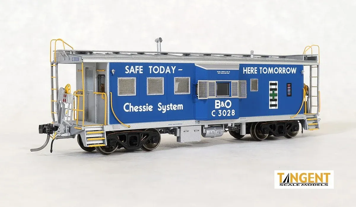 Tangent 60023-01 Chessie System (B&amp;O) “Dark Blue Chessie Safety 1973+”ICC B&amp;O I-18 Steel Bay Window Caboose #3028