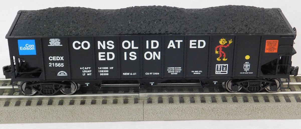 RMT 66207 O 70 ton 3-bay coal hopper with load Con-Edison