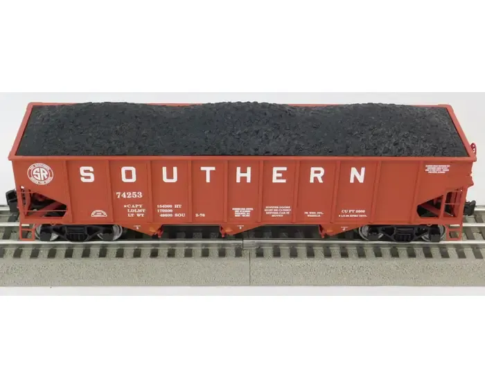 RMT 66225 O 70 ton 3-bay coal hopper with load Southern
