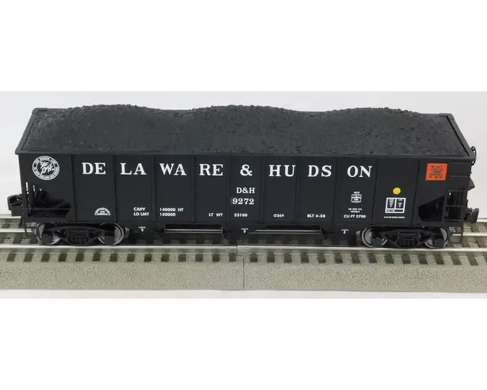 RMT 66256 O 70 ton 3-bay coal hopper with load Delaware &amp; Hudson
