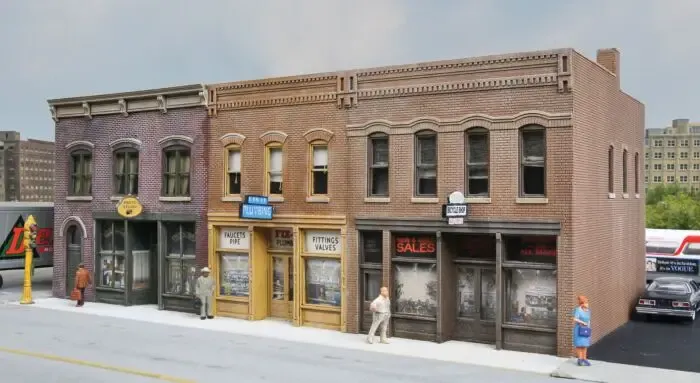 Walthers Cornerstone Part # 933-4040 Merchant's Row IV -- Kit - 10-5/8 x 6-11/32 x 4-3/4" 27 x 16.1 x 12cm