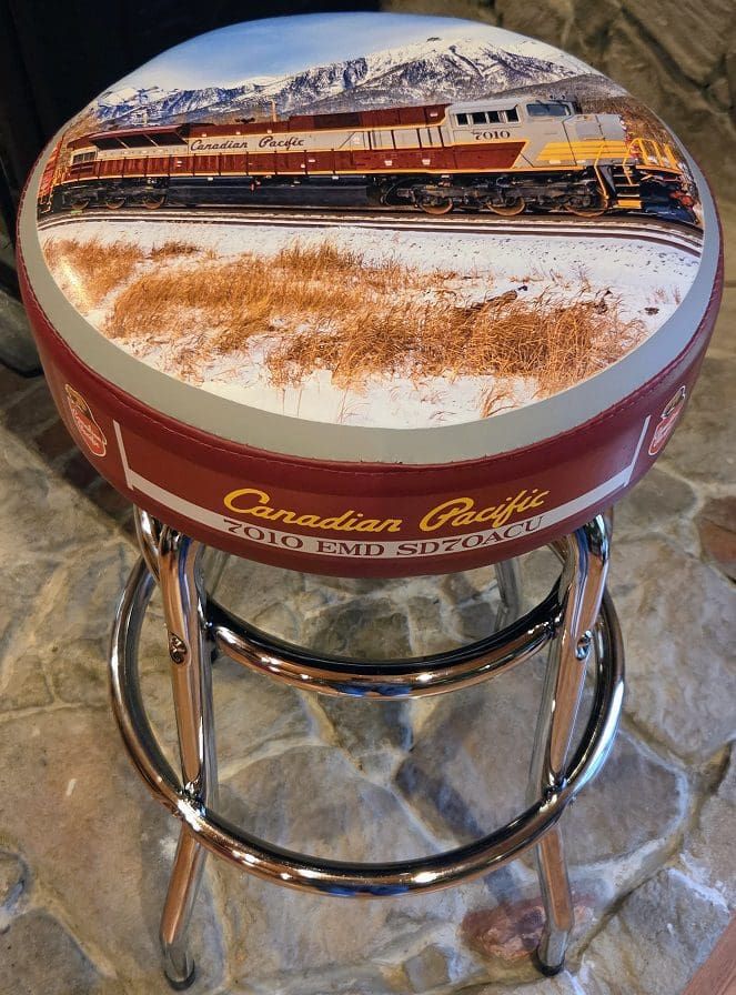 READY MADE TRAINS CP CANADIAN PACIFIC RR #7010 Heritage BAR STOOL