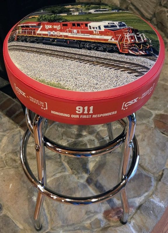 READY MADE TRAINS CSXT CSX TRANSPORTATION #911 Honoring First Responders barstool