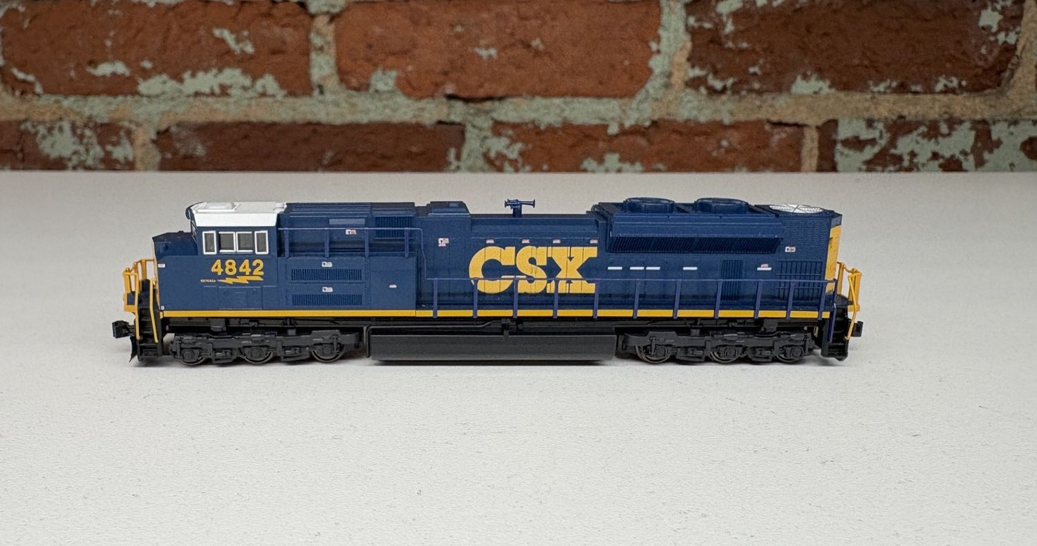 PRE-OWNED KATO 176-8422 SD70ACe CSX #4842
