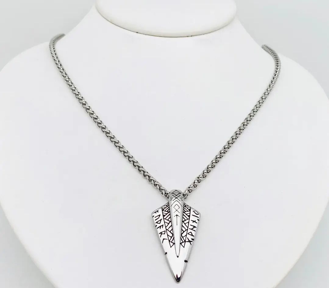 Viking Arrow Rune + Chain