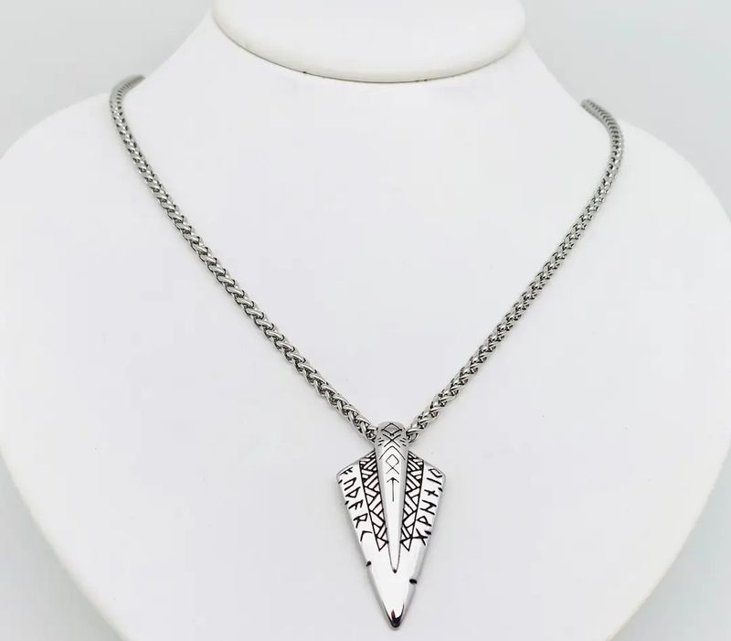 Viking Arrow Rune + Chain