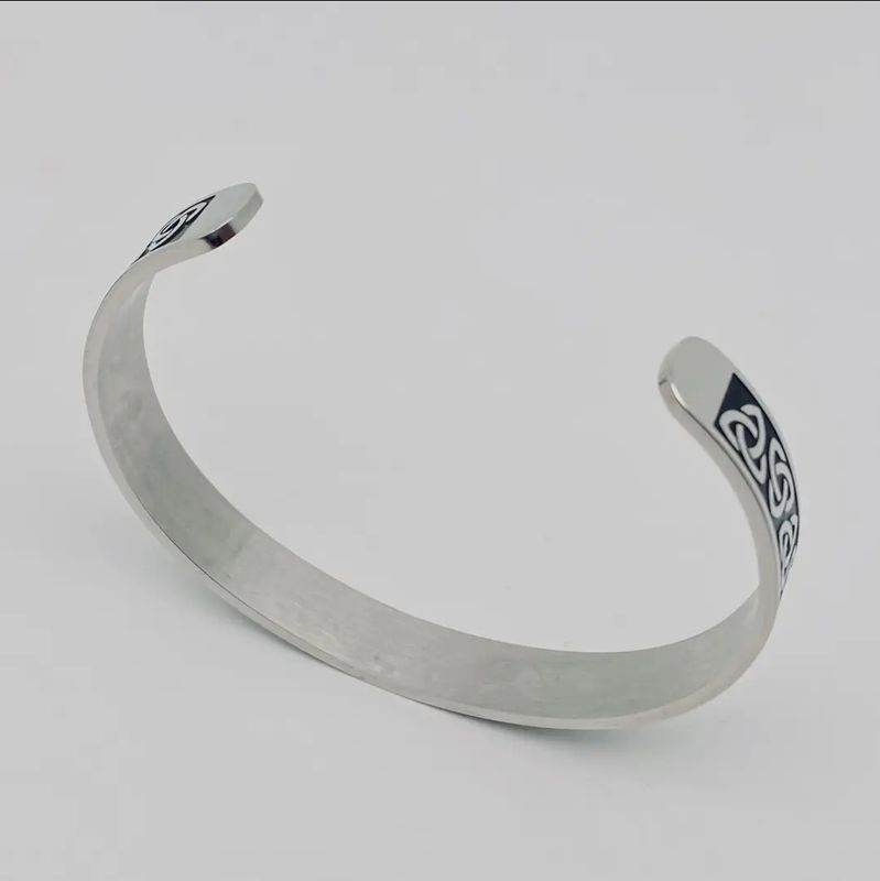 Trinity Knot C-Shaped Bangle